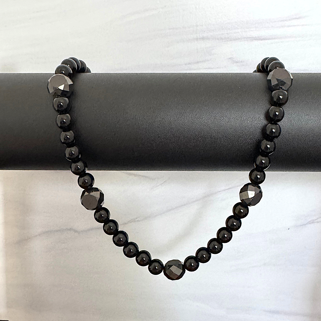 Mens Black Onyx Round and Faceted Beaded Necklace On A Black Pole