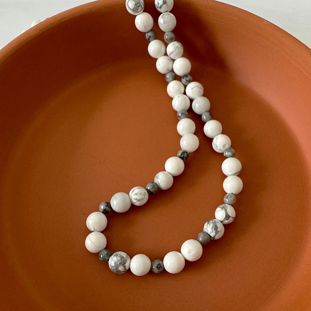 Mens Howlite and Map Beaded Necklace