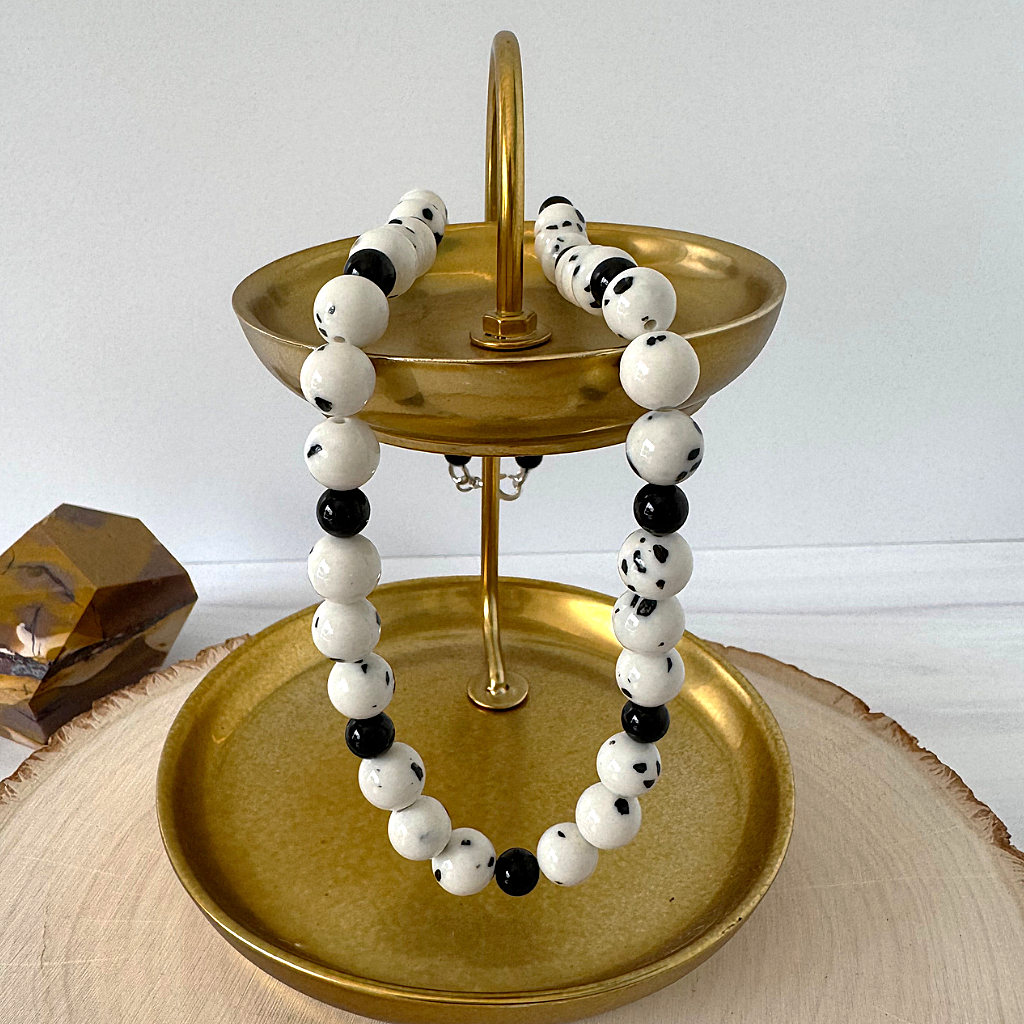 Mens White Dalmation Agate and Black Onyx Beaded Necklace On A Gold Tray