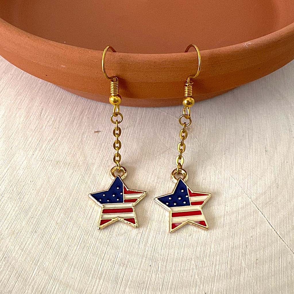 USA Stars and Stripes American Flag Long Dangle Gold Earrings 2"