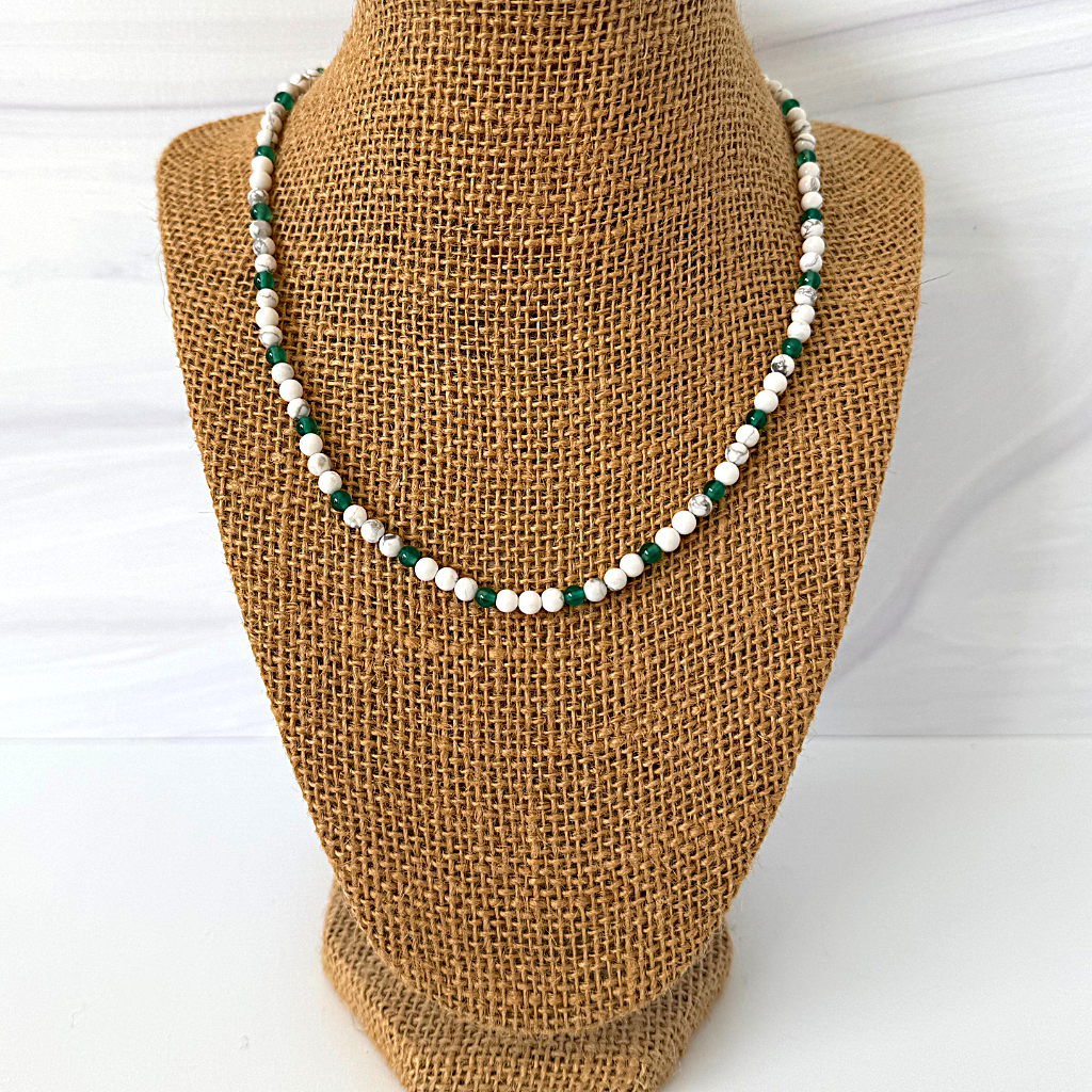 Mens White Howlite and Green Onxy 4mm Beaded Necklace.