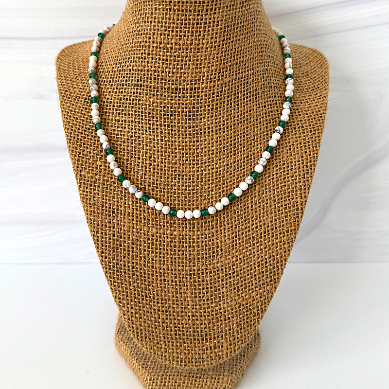 Mens White Howlite and Green Onxy 4mm Beaded Necklace.