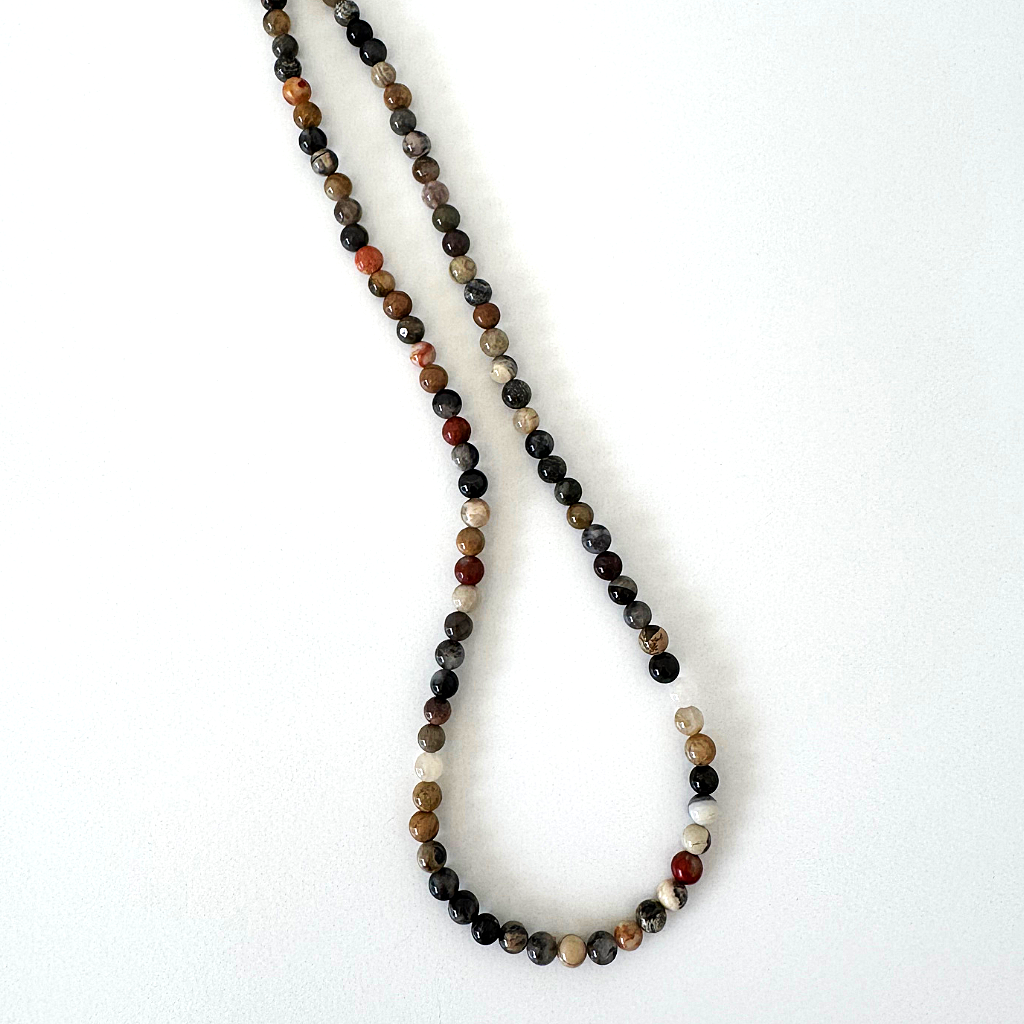 Mens Red Silver Leaf Agate 4mm Multi Colored Beaded Necklace.