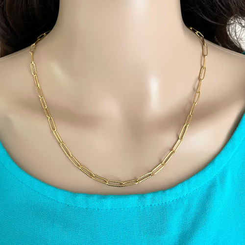 Gold Textured Paperclip Necklace