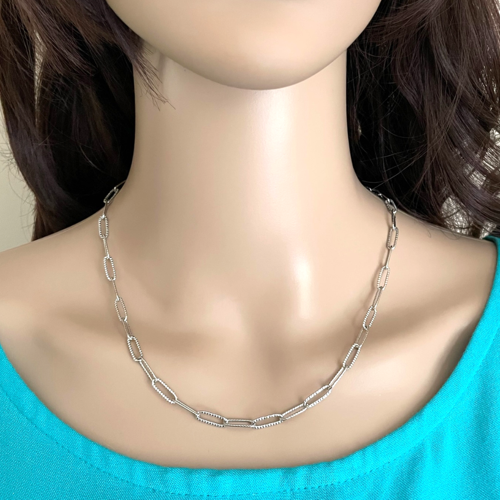Silver Textured Paperclip Necklace