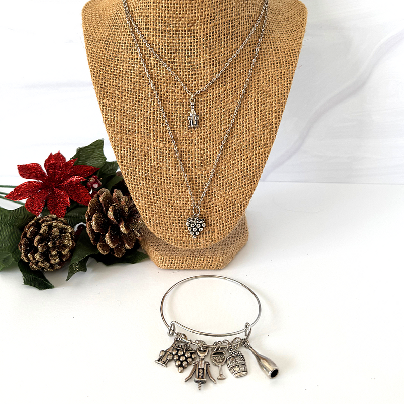 Wine Necklace and Bracelet Gift Set.