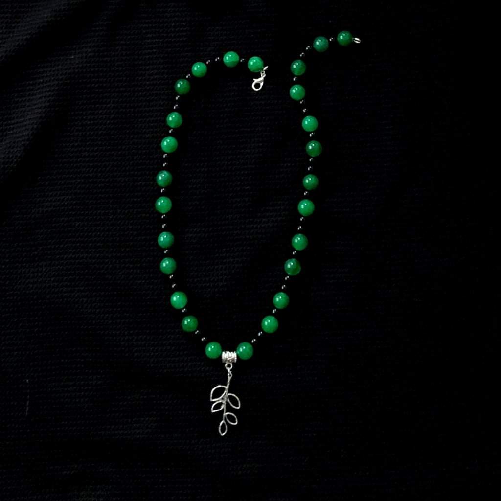 Green Agate and Black Onyx Beaded Necklace With Silver Leaf Charm-Beaded Necklaces,Black,Green