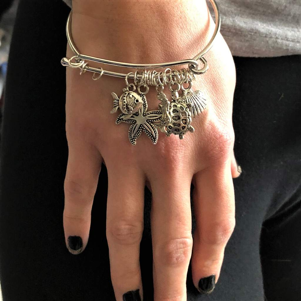 Buy The Beach Themed Silver Shell Bangle Bracelet | JaeBee Jewelry