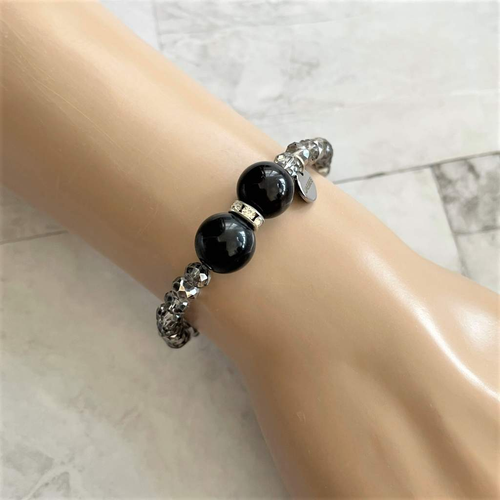 Black Agate and Metallic Hematite Beaded Bracelet-Agate,Beaded Bracelets,Black,bracelets,Silver Bracelets