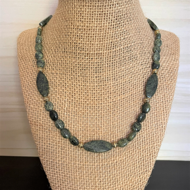 Green Serpentine Mens Beaded Necklace