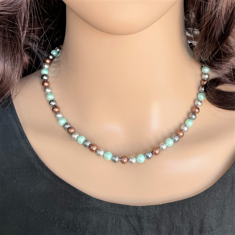 Mint Chocolate Shell Pearl Necklace