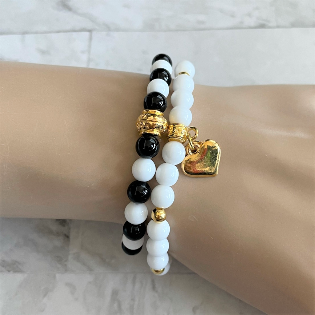 Black Onyx and White Czech Beaded Bracelet With Gold Accent Bead