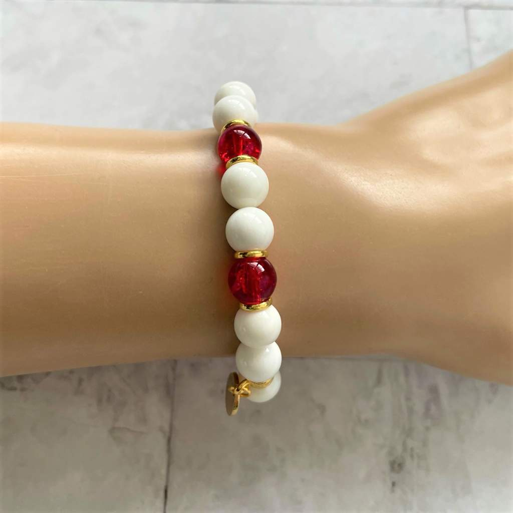 White Shell and Red Glass Gold Beaded Bracelet-Beaded Bracelets,bracelets,Red,Stacked,White