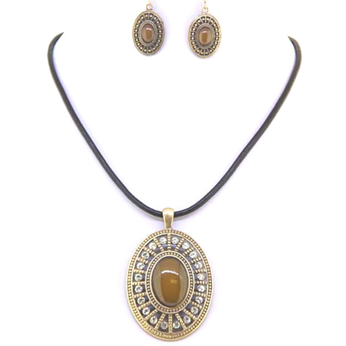 Brown Oval and Gold Pendant Necklace-Brown,Gold Necklaces